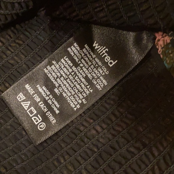 Aritzia top - Picture 11 of 16